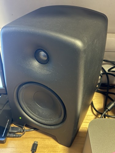 Genelec m030 active studio - m030,